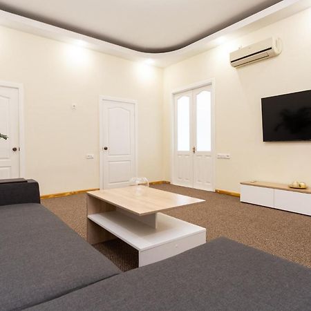 Apartment Center Of Οδησσός Εξωτερικό φωτογραφία